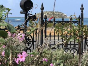 Benny's Beach House, Port Elliot